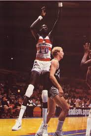 Fallece Manute Bol Mb2