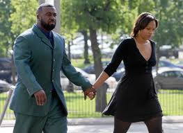 Witnesses Identify Those On R Kelly Sex Tape