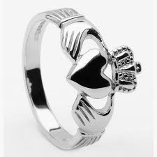 mens claddagh