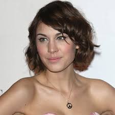 Alexa Chung hair