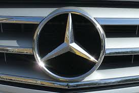 http://t1.gstatic.com/images?q=tbn:7bYtqLLTDA1_wM:http://www.logodesignlove.com/images/evolution/mercedes-logo.jpg