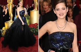 Marion Cotillard up skirt