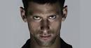 Nole flies flag, stands at