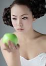 是平胸美女，也会有更加丰满