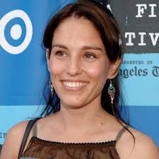 amy jo johson - Amy Jo Johnson Photo (22845783) - Fanpop fanclubs - amy-jo-johson-amy-jo-johnson-22845783-300-300