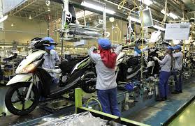 Mengintip Pabrik Terbesar di Dunia di Karawang ::: OTOFINANCE ...