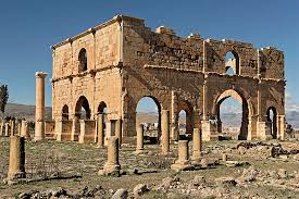  المدينة الرومانية القديمة بالجزائر (تيمقاد) Images?q=tbn:ANd9GcQ1dXm5ra7--FswF-Z2xuH-CzxsIpRwh9ul5EEDqUpgqltoHhrj