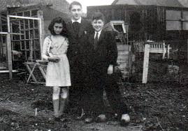 Über die hier geborene Jüdin Maria (Sara) Horn führen sogar Spuren zu Anne Frank. Ein noch nicht bekanntes Foto zeigt das damals noch nicht berühmte Mädchen ... - anne_frank_wilp