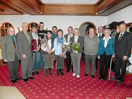 ... Henriette Girrbach, Ulrich Schillinger (Wegewart), Walter Sittig, Marlies Mohrlok und Bürgermeister Gerhard Müller. Foto: BlaichFoto: Schwarzwälder-Bote