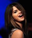 Selena Gomez Center » Blog Archive » Selena ne parle pas Espagnol ! - adorerait-detester-selena-gomez-amp-scene-naturally-131862-1