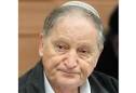 רן ארז. שופטות בג"ץ מתחו עליו