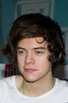 Harry Styles degli One Direction al J&R Music World di New York, ... - onedirection