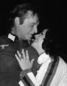 Elizabeth Taylor and Richard Burton - images?q=tbn:ANd9GcQ4i7_U2q6CR-4NAchs-1X1rG2d2vdoiwczBZgwsWzhElIV6SNsyqv-Pg