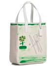 http://www.yusrablog.com/wp-content/uploads/2010/05/Coach-Star-Tote-Bag-Fergie.jpg