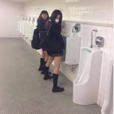 jk  トイレ|女子高生トイレの懐事情♥ | 香織のブルマーバトンタッチ