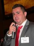 Dl. Alexandru Oancea, Marketing Manager VEKA Romania, a sustinut prezentarea ... - Alex_Oancea