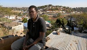 Community activist Bheki Buthelezi says the residents are concerned about poor service delivery, not politics. (Rogan Ward) - 610x350