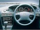voiture dans un champ