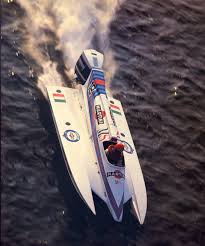 ... lead the two boat Martini Molinari onslaught on the Formula 1 world title once again. Renato Molinari, London Victoria Docks, 1983. Photo Denny Rowland. - p162_1_01