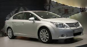 2012 Toyota Avensis wallpaper