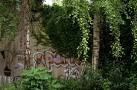 Graffiti and greenery. Found in the covered West Hendford public carpark. - via Daymix