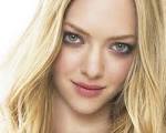 http://www.hdwallpapers.in/walls/amanda_seyfried-normal5.4.jpg