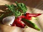 chillies chili peppers garlic - via Daymix