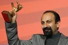 Asghar Farhadi Iranian director Asghar Farhadi poses with the Golden Bear ... - Asghar Farhadi 61st Berlin Film Festival Award MS87MBRNyesl