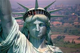 تمثال الحرية في نيويورك Images?q=tbn:ANd9GcQIxpP7CpCBOnWeMFyHV842E-WFY7Eck_IPSPwN7HjvxH_29FmbUA