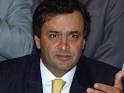 O senador Aécio Neves defendeu