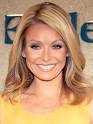 http://thepopcan.com/wp-content/uploads/2011/11/Kelly_Ripa%2BApril_13_2009.jpg