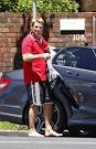 Shane Warne Barefoot in London - Pictures - Zimbio