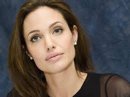 Angelina Jolie01 0