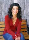 Lauren Graham's Diet and Exercise to Maintain a Fantastic Physique ...