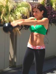 Lauren Brooks – The Ultimate Body Sculpt and Conditioning with ... - lauren-brooks-kettlebell-swing1