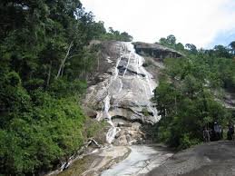  Pengalaman Seram Mendaki Gunung Stong