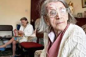 Mary Alice Horsman, aged 100, and her sister Annie Horsman have received ... - C_71_article_1036879_image_list_image_list_item_0_image-484021