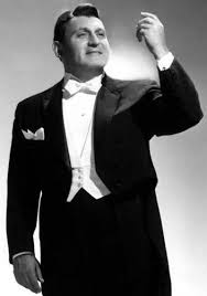 Richard Tucker [Tenor - USA - Oper - Repertoire - Aufnahmen] - tucker_richard%20-%20portrait%201%20(49%20KB%20-%20h500)