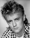 http://www.spirit-of-rock.com/membre_groupe/photo/Roger_Taylor-12976.jpg