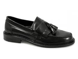 Dress womens clothing: Black loafers with tassels