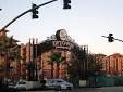 270px-Uptownentrance.jpg