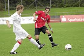 Nach dem 2:1-Sieg gegen Hollenbach wartet auf Marc Wissmann (rechts) und die TSG Balingen eine schwere Aufgabe. Foto: KaraFoto: Schwarzwälder-Bote - media.media.ebfccb62-6566-435f-9552-5a34dea14208.normalized