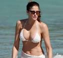 http://www.mydochub.com/images/stephanie-seymour-plastic-surgery.jpg
