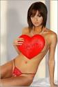 http://lolaluna.blog.com/files/2011/12/lola_luna_valentine_open_g-string.jpg