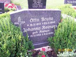 Grabstein von Otto Bruns (16.09.1915-23.05.1990), Friedhof Bagband. Häufige Nachnamen auf diesem Friedhof: Bohlen (35) - Bartels (19) - Frerichs (17) ...