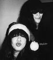 Ten years gone: Joey Ramone May 19th 1951 – April 15th 2001 - JoeyRamoneRonnieSpectorByBPF2b