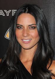  frre olivia munn 