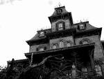 Haunted House — Fotopedia - via Daymix