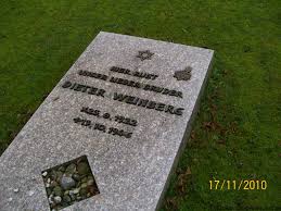 Grab von Dieter Weinberg (23.08.1922-13.10.1946), Friedhof Leer-