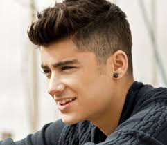 http://cristiano--ronaldohairstyles.blogspot.com/